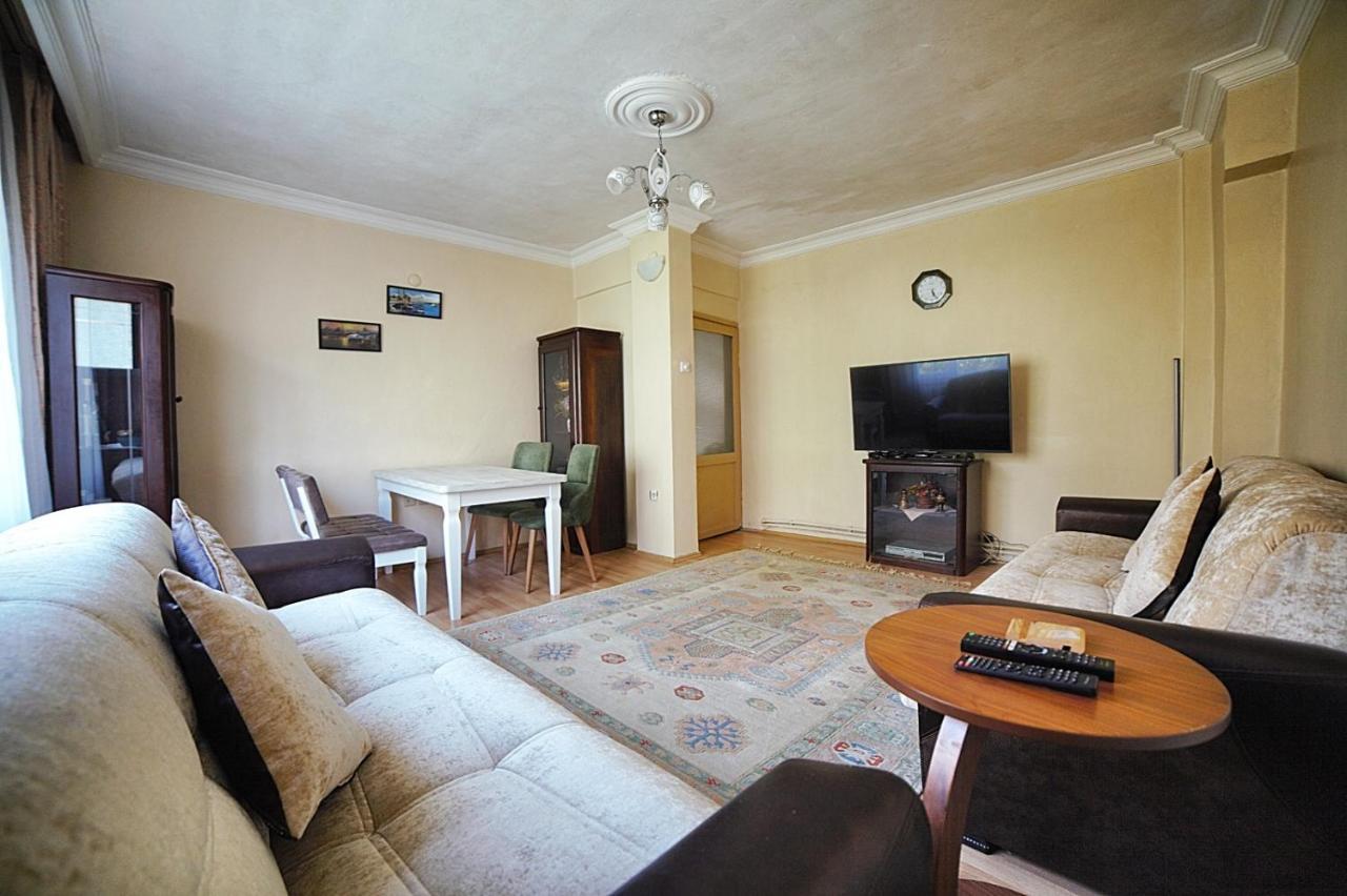 Private Room Close To Merter And Gungoren Textile Center Istambul Extérieur photo